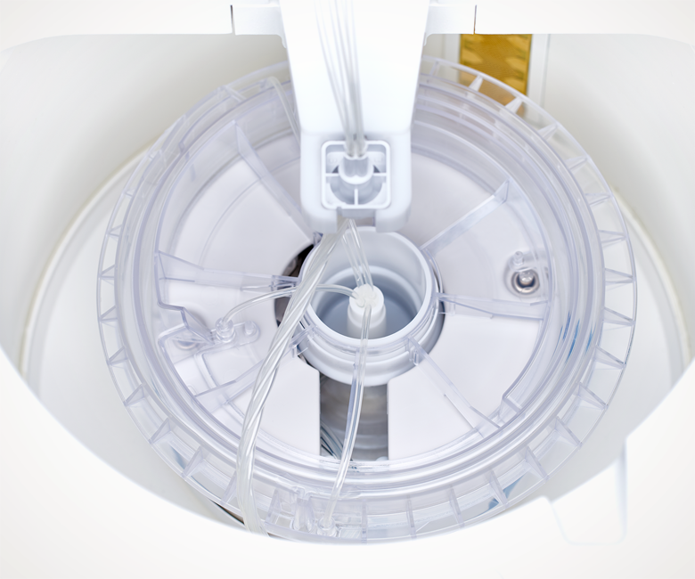 Close-up of separation process on the Fresenius Kabi CATSmart Continuous Autotransfusion System