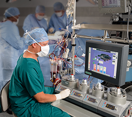 Perfusionist using Terumo System 1 during surgery